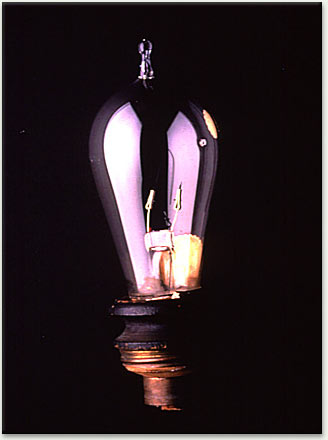 edison light bulb invention